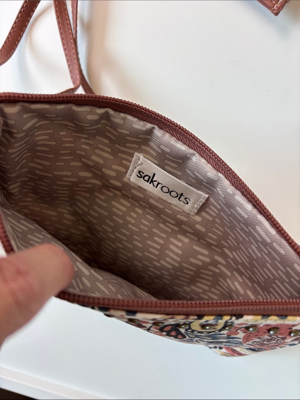 Sakroots Brown Floral Multi-Pouch Crossbody Set - Picture 7 of 10